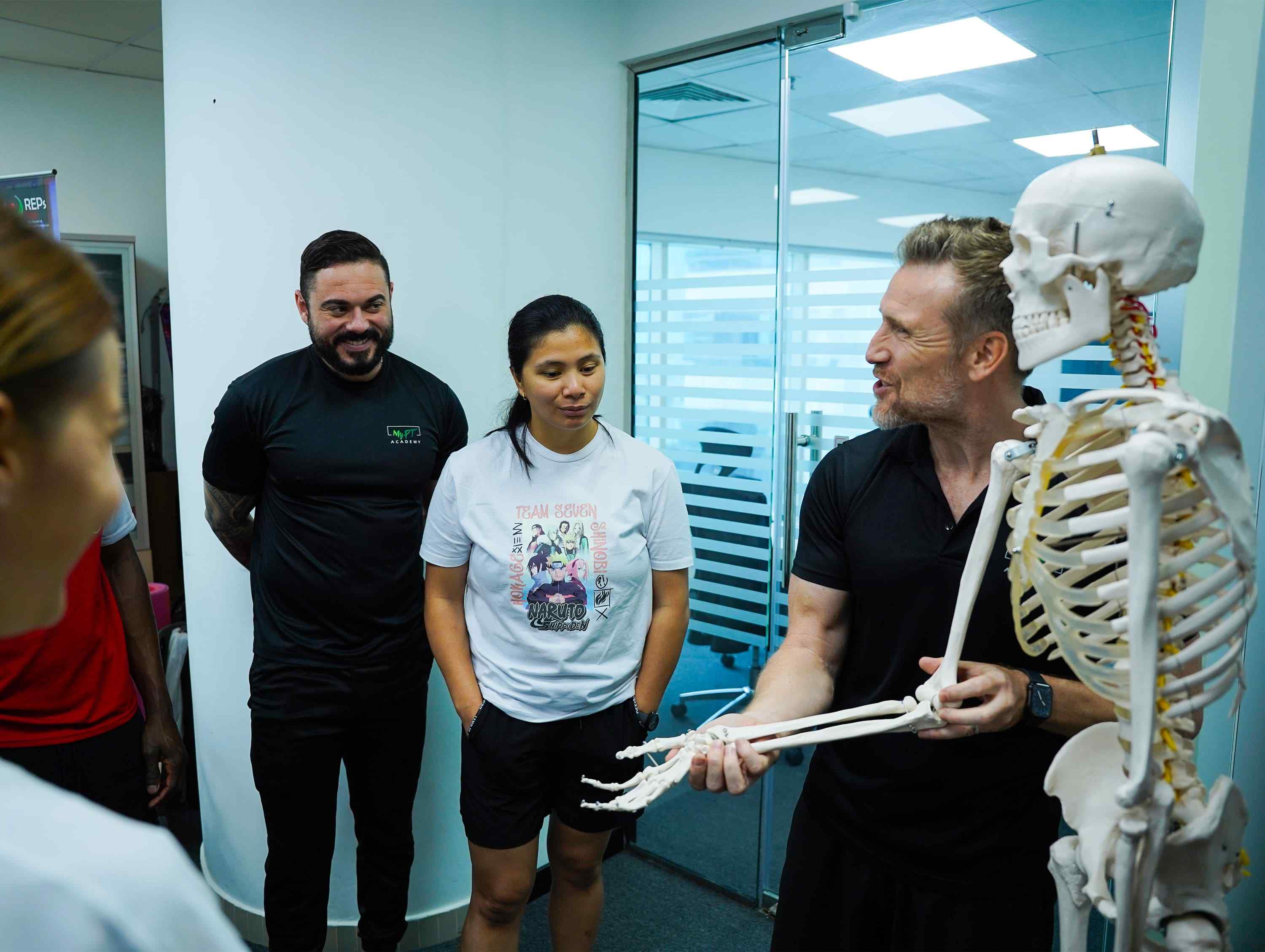 Why Anatomy and Nutrition Are Essential in a Personal Trainer Diploma